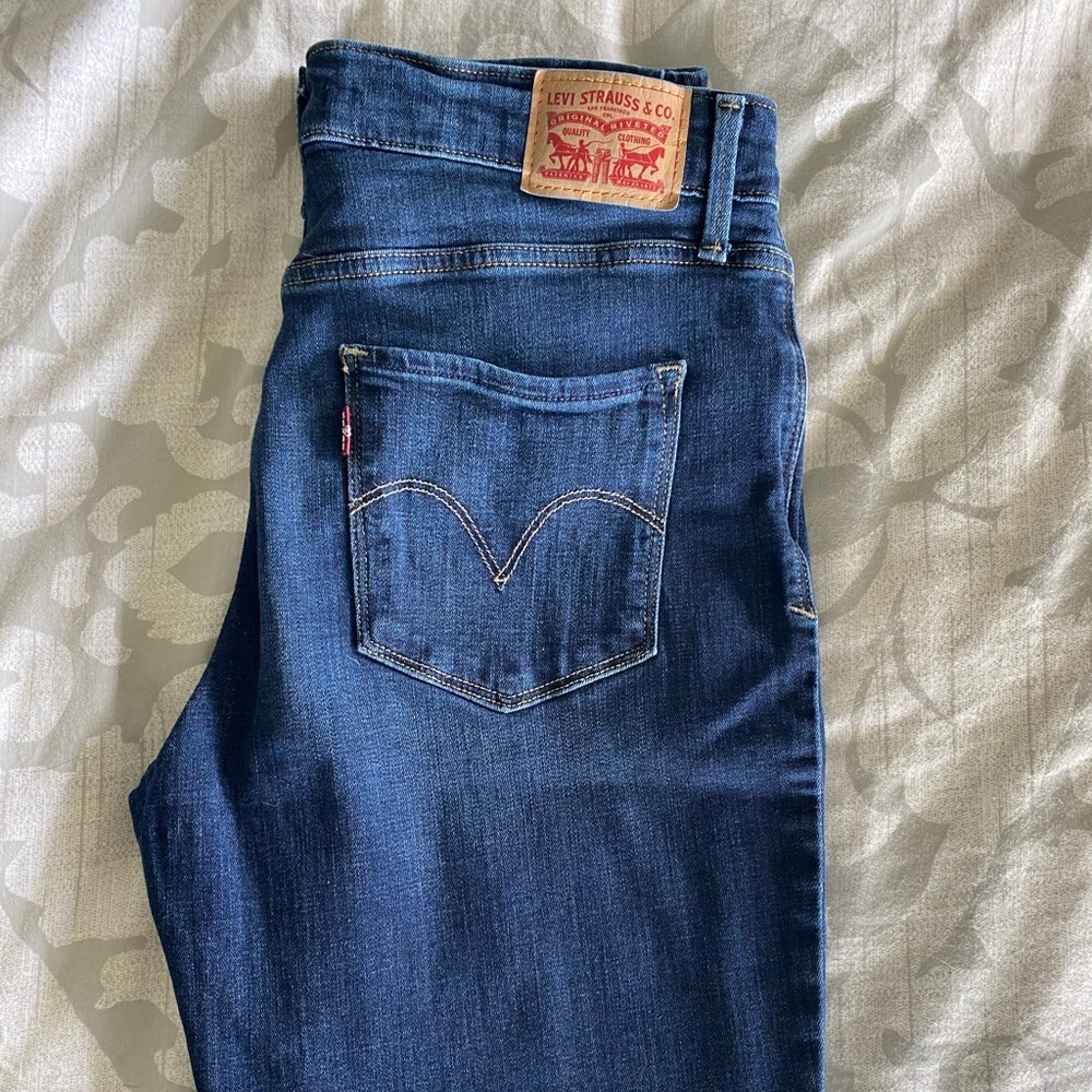 Levi jeans